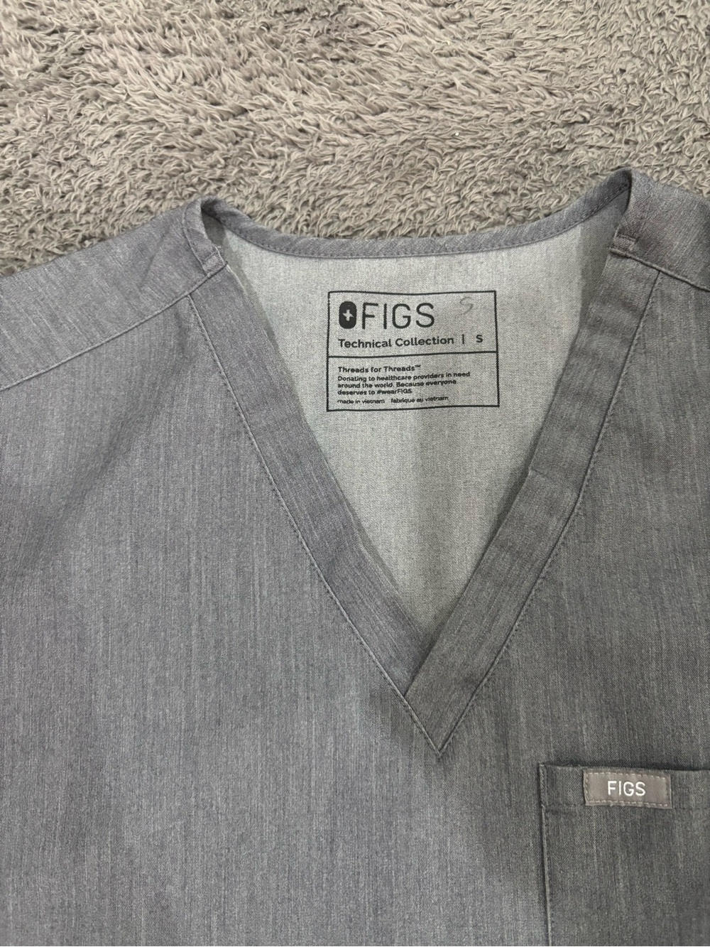 Small FIGS Graphite Scrub Top - Picture 2 of 4
